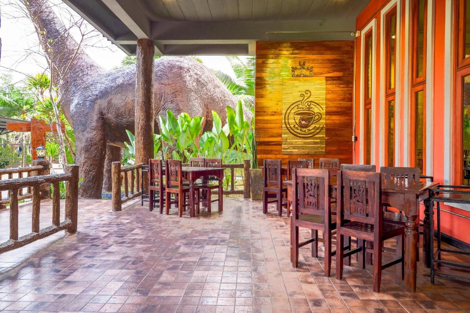 Capital O 727 Be One Resort Chiang Rai Exteriör bild